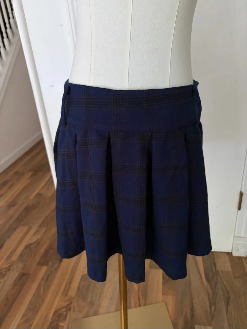 Dark Navy / Gray Plaid Wrap Mini Skirt, Soft, Large, EUC
